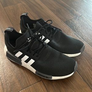 Adidas-NMD-R1